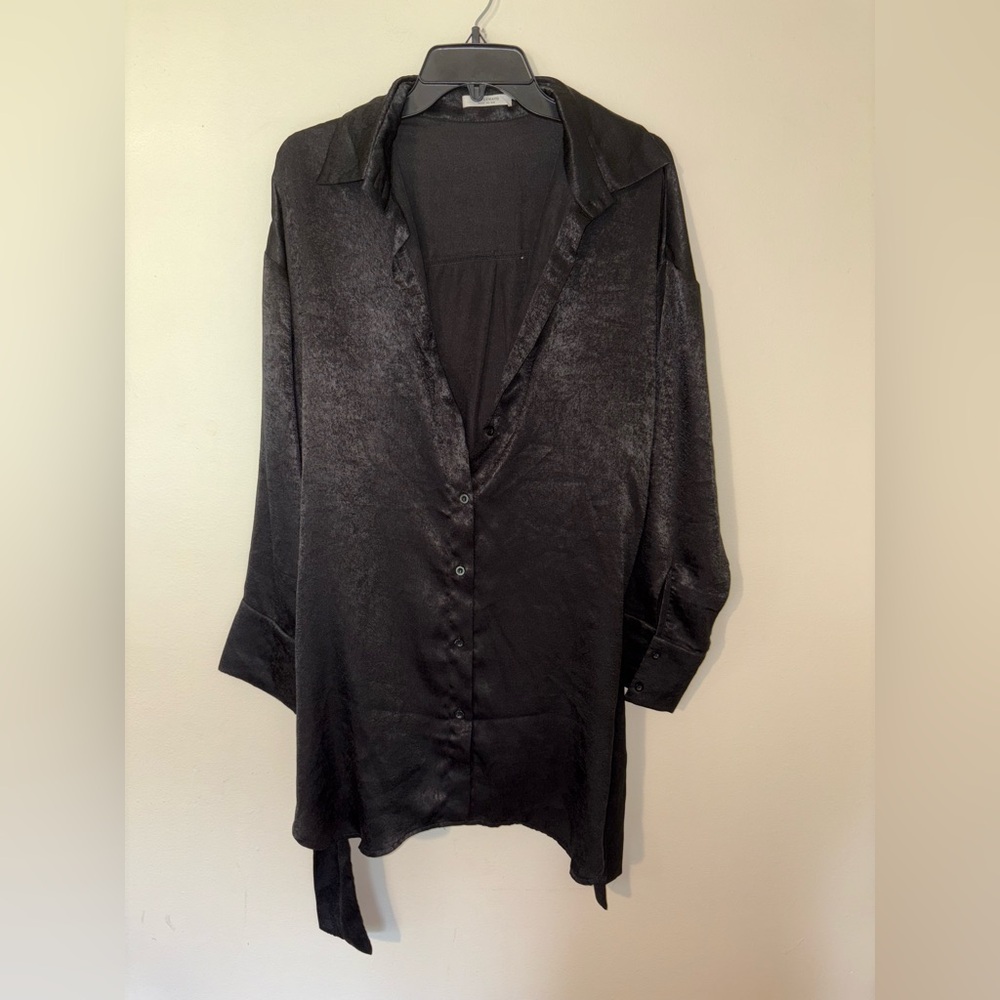Peppermayo Button Down Satin Shirt Size Women’s 6